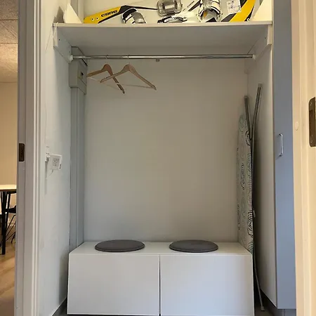 Small And Cozy Private House Apartment *